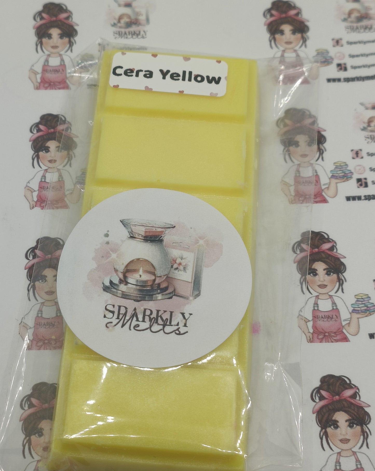 Spanish inspired Cera Yellow Snapbar