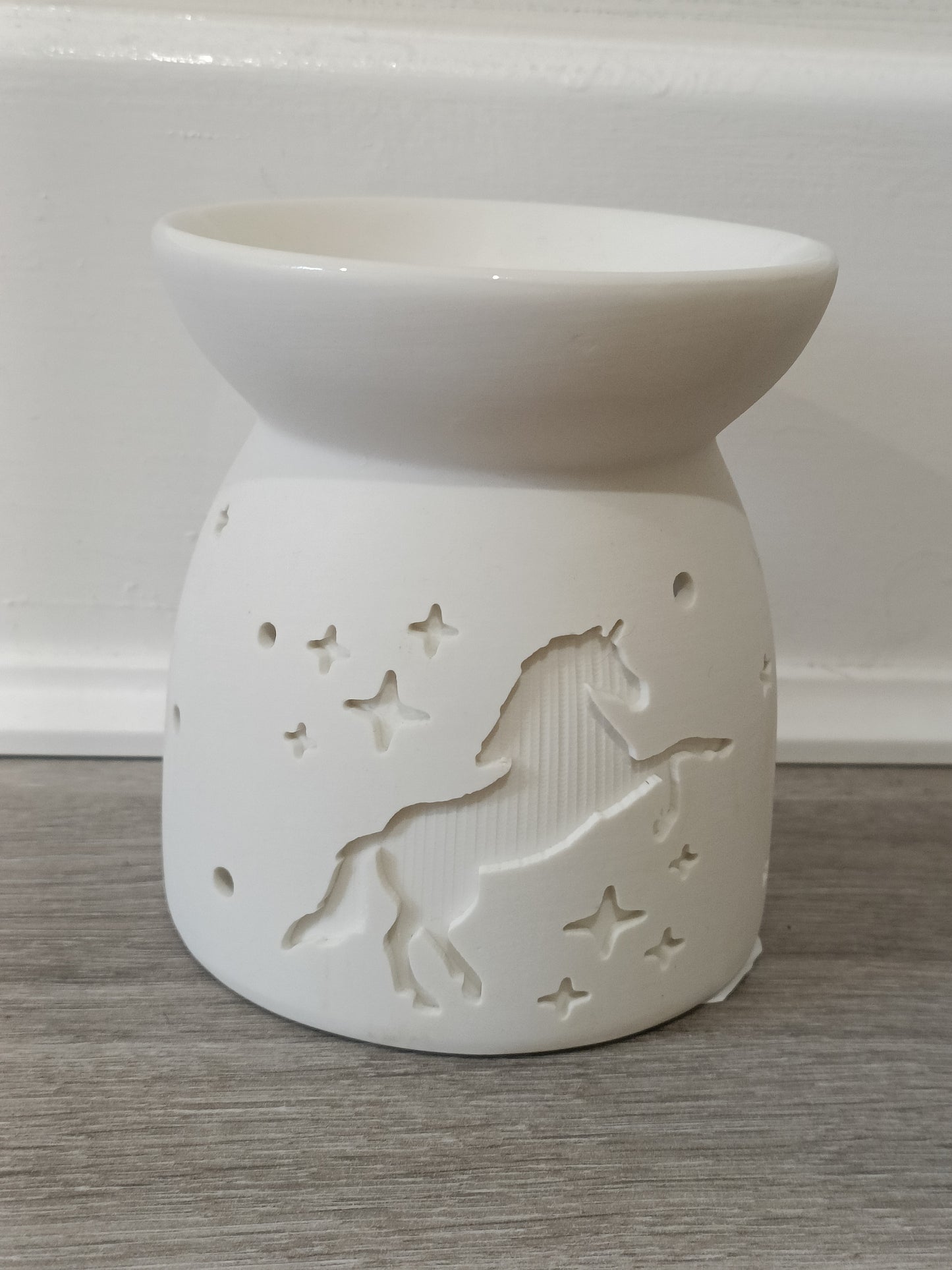 Unicorn tealight burner